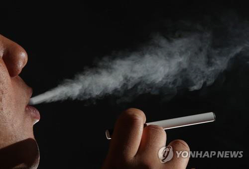 전자담배. 사진은 기사 본문과 직접 관련이 없음. 연합뉴스